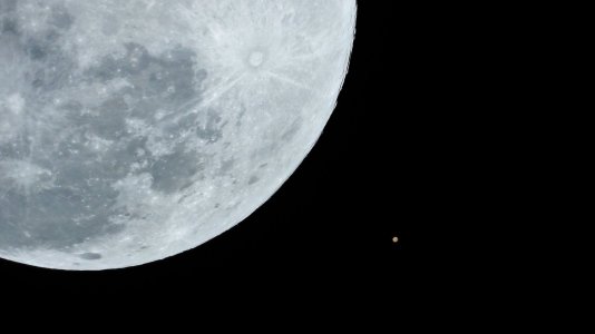 Nikon P1000 Moon and Mars.jpg