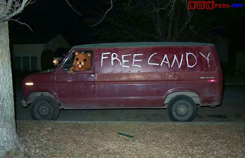 pedobear-free-candy-van.jpg